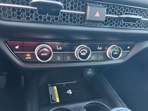 Used 2025 Honda HR-V EX-L image 26