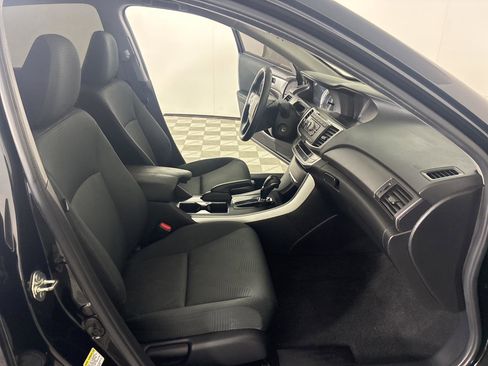 Used 2015 Honda Accord LX image 14