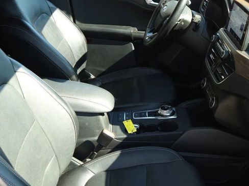 Used 2020 Ford Escape Titanium AWD/4WD image 51