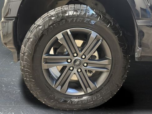 Used 2022 Ford F150 Lariat w/ Equipment Group 502A High AWD/4WD image 36