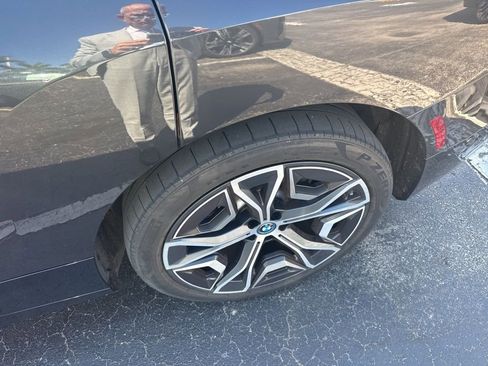 Used 2024 BMW iX xDrive50 w/ Sport Package image 7