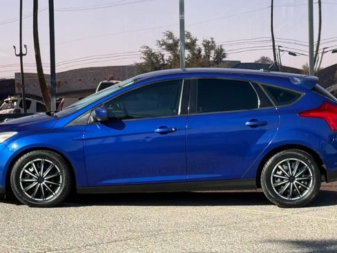 Used 2012 Ford Focus SE FWD image 4