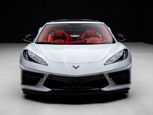 Used 2023 Chevrolet Corvette Stingray Premium Cpe w/ Z51 Performance Package RWD image 9