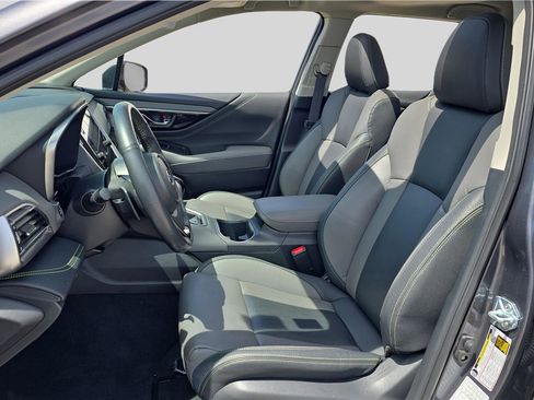 Used 2025 Subaru Outback Onyx Edition AWD/4WD image 11