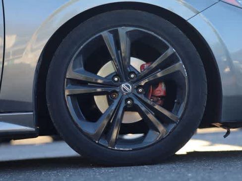 Used 2020 Nissan Sentra SR image 22