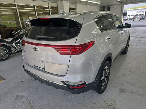 Used 2021 Kia Sportage LX image 5