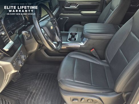 Used 2024 Chevrolet Silverado 2500 LTZ w/ LTZ Convenience Package AWD/4WD image 11