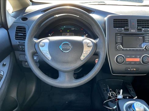 Used 2017 Nissan Leaf S w/ Charge Package image 5