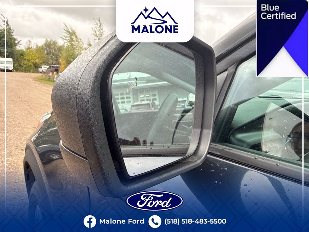 Used 2023 Ford Explorer XLT AWD/4WD image 14