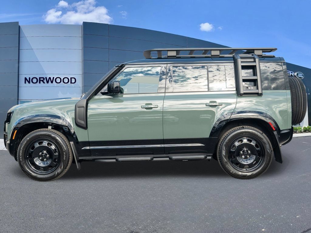 New 2026 Land Rover Defender 110 AWD/4WD image 7