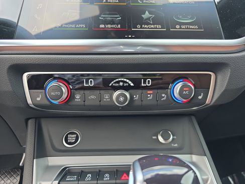 New 2025 Audi Q3 2.0T Premium Plus image 19