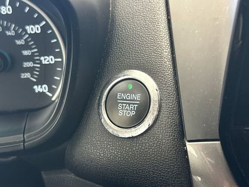 Used 2020 Ford EcoSport SES image 22