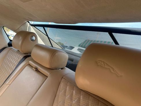 Used 2016 Jaguar XJ L Portfolio image 22