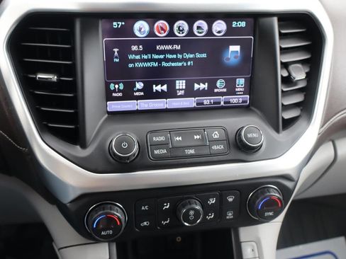Used 2018 GMC Acadia SLT AWD/4WD image 19