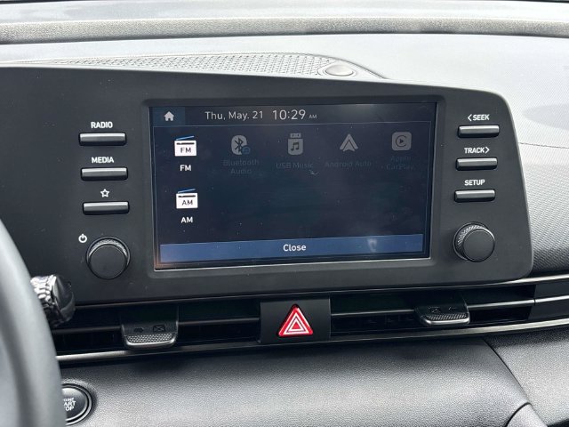 Used 2025 Hyundai Elantra Sport FWD image 19