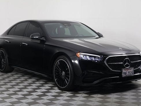 Used 2024 Mercedes-Benz E 350 4MATIC Sedan image 3