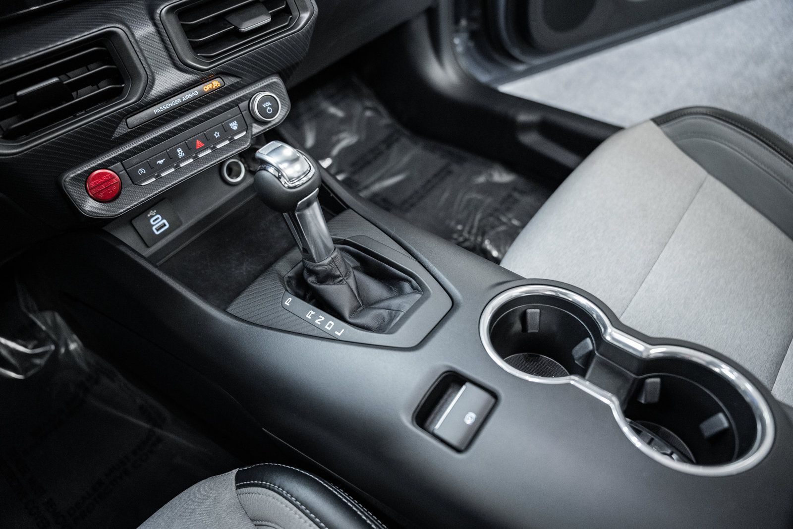 Used 2024 Ford Mustang Convertible RWD image 27