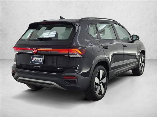 Used 2025 Volkswagen Taos S AWD/4WD image 5