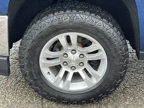 Used 2019 Chevrolet Silverado 1500 LT w/ All Star Edition image 9