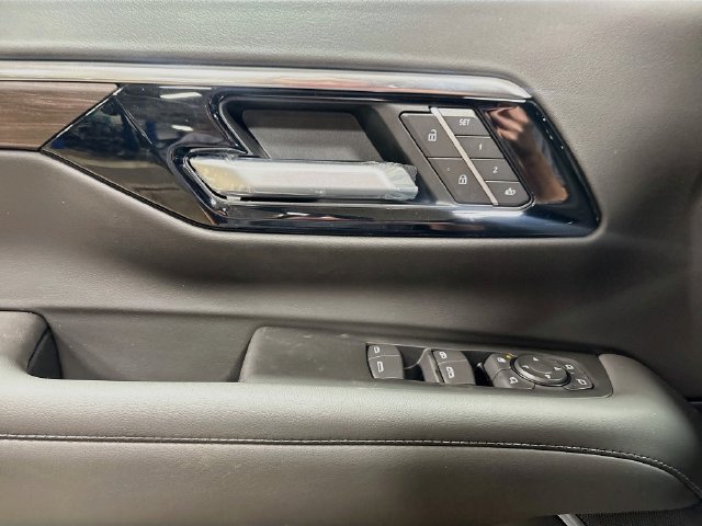 New 2027 Chevrolet Tahoe Z71 w/ Comfort Package AWD/4WD image 18