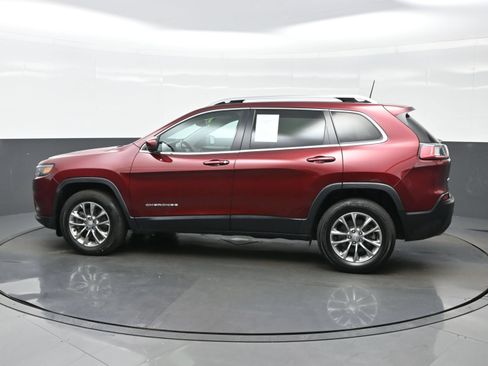 Used 2021 Jeep Cherokee Latitude Lux w/ Comfort/Convenience Group AWD/4WD image 3