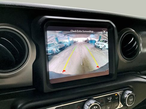 Used 2023 Jeep Wrangler Unlimited Sport AWD/4WD image 26