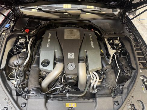 Used 2015 Mercedes-Benz SL 63 AMG image 11