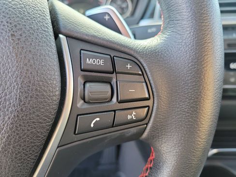 Used 2018 BMW 330i xDrive Sedan AWD/4WD image 19