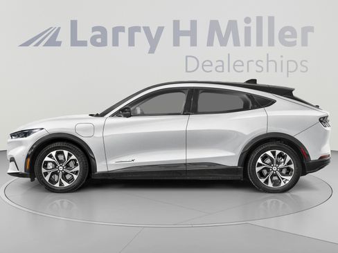 Used 2023 Ford Mustang Mach-E Premium AWD/4WD image 3