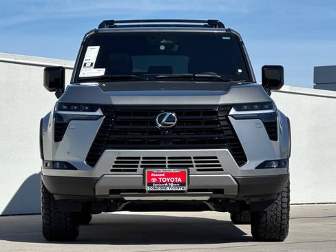 Used 2025 Lexus GX 550 image 5