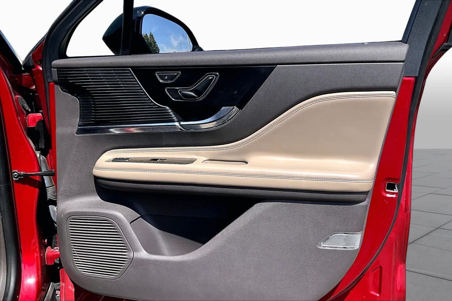 Used 2021 Lincoln Corsair FWD image 21