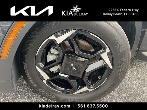 Used 2026 Kia Sportage EX w/ EX Panorama Roof Package image 32