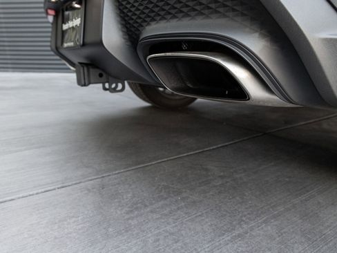 Certified 2025 Porsche Macan AWD/4WD image 26