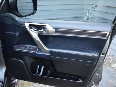 Used 2020 Lexus GX 460 Premium w/ Premium Package AWD/4WD image 42