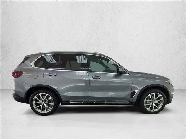 Used 2025 BMW X5 sDrive40i RWD image 4