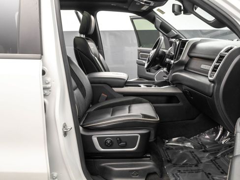 Used 2020 RAM 1500 Laramie image 37