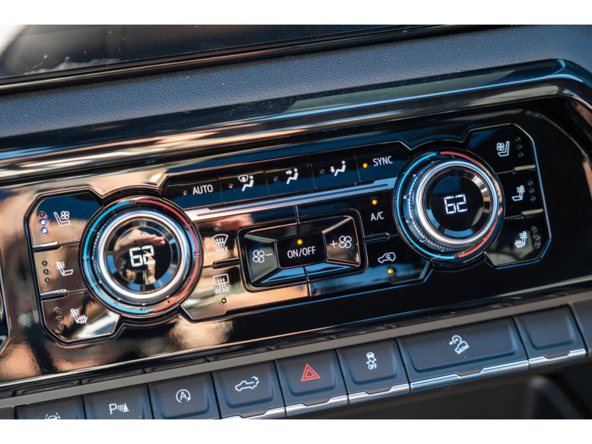 New 2026 GMC Sierra 1500 AT4 w/ AT4 Premium Package AWD/4WD image 30