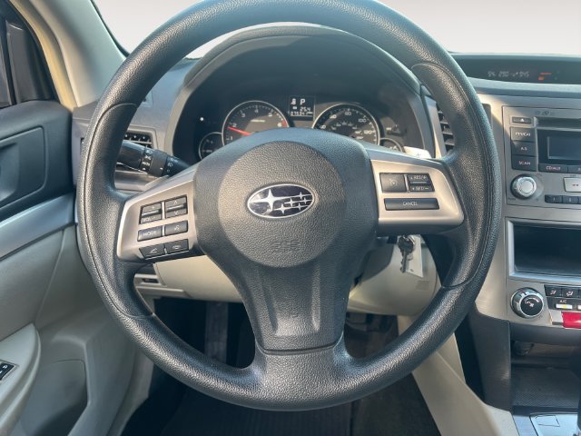 Used 2014 Subaru Outback 2.5i w/ Alloy Wheel Package AWD/4WD image 13