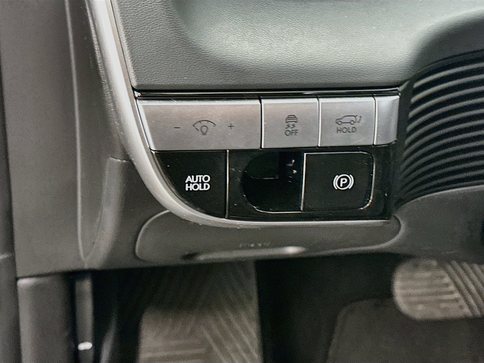 Used 2024 Hyundai Ioniq 5 SEL AWD/4WD image 17