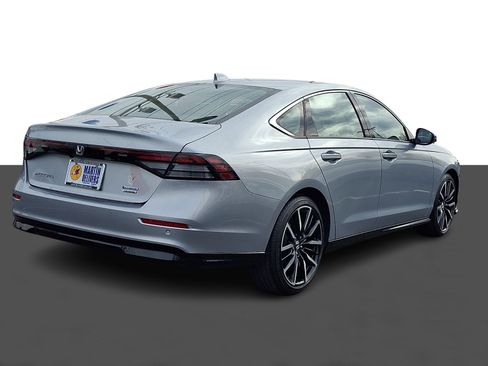 Certified 2025 Honda Accord Touring image 7