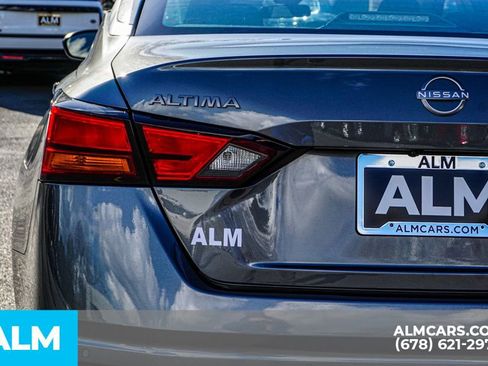 Used 2025 Nissan Altima 2.5 SV image 13