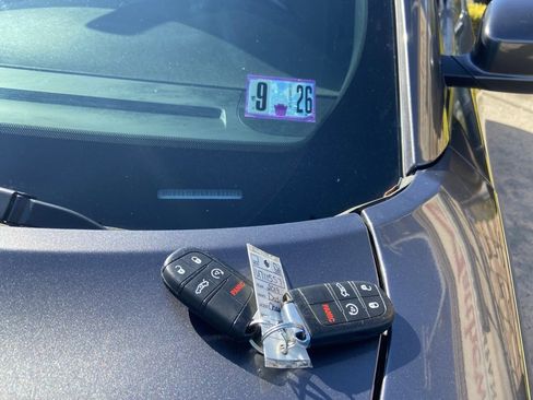 Used 2019 Dodge Charger SXT w/ Leather Interior Group image 30