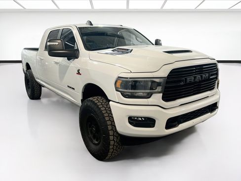Used 2024 RAM 2500 Laramie w/ Night Edition AWD/4WD image 3