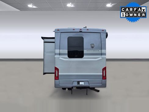 Used 2022 Mercedes-Benz Sprinter 3500 image 10