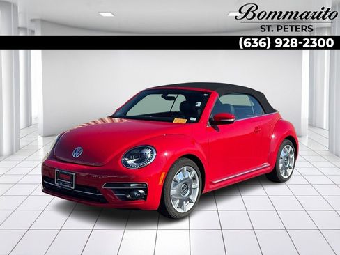 Used 2018 Volkswagen Beetle 2.0T SE image 1