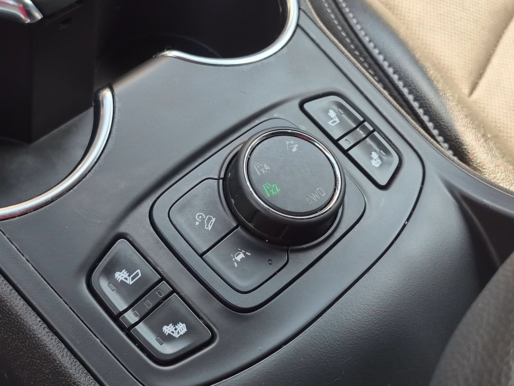 Used 2024 GMC Terrain SLT AWD/4WD image 26