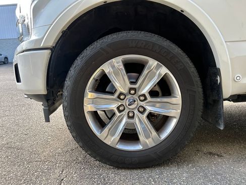 Used 2020 Ford F150 Platinum w/ Equipment Group 701A Luxury image 7