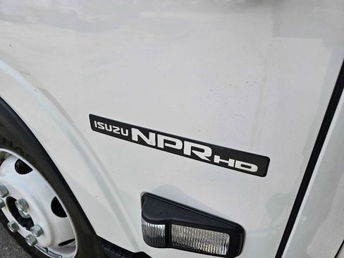 New 2026 Isuzu NPR RWD image 9