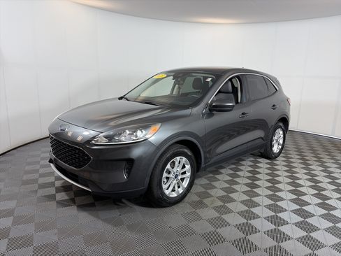 Used 2020 Ford Escape SE AWD/4WD image 2