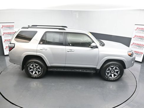 Used 2021 Toyota 4Runner TRD Off-Road Premium image 39